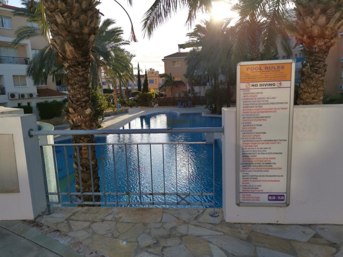 Iris Village, Near Kings Avenue Mall - By Imh Travel & Tours Paphos Kültér fotó