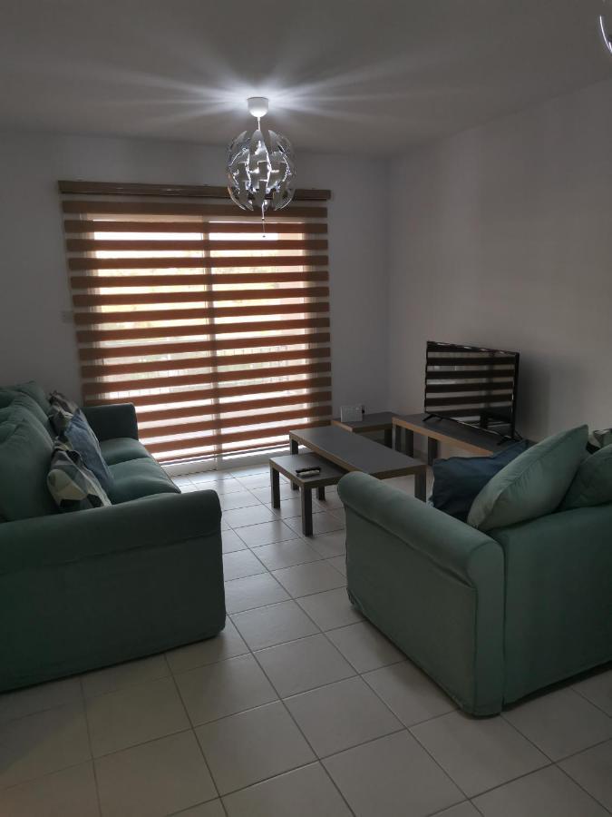 Iris Village, Near Kings Avenue Mall - By Imh Travel & Tours Paphos Kültér fotó