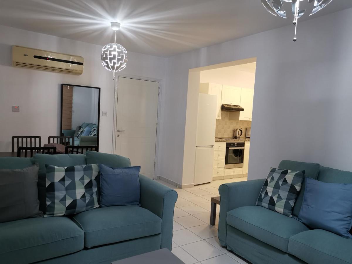 Iris Village, Near Kings Avenue Mall - By Imh Travel & Tours Paphos Kültér fotó