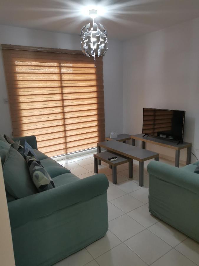 Iris Village, Near Kings Avenue Mall - By Imh Travel & Tours Paphos Kültér fotó